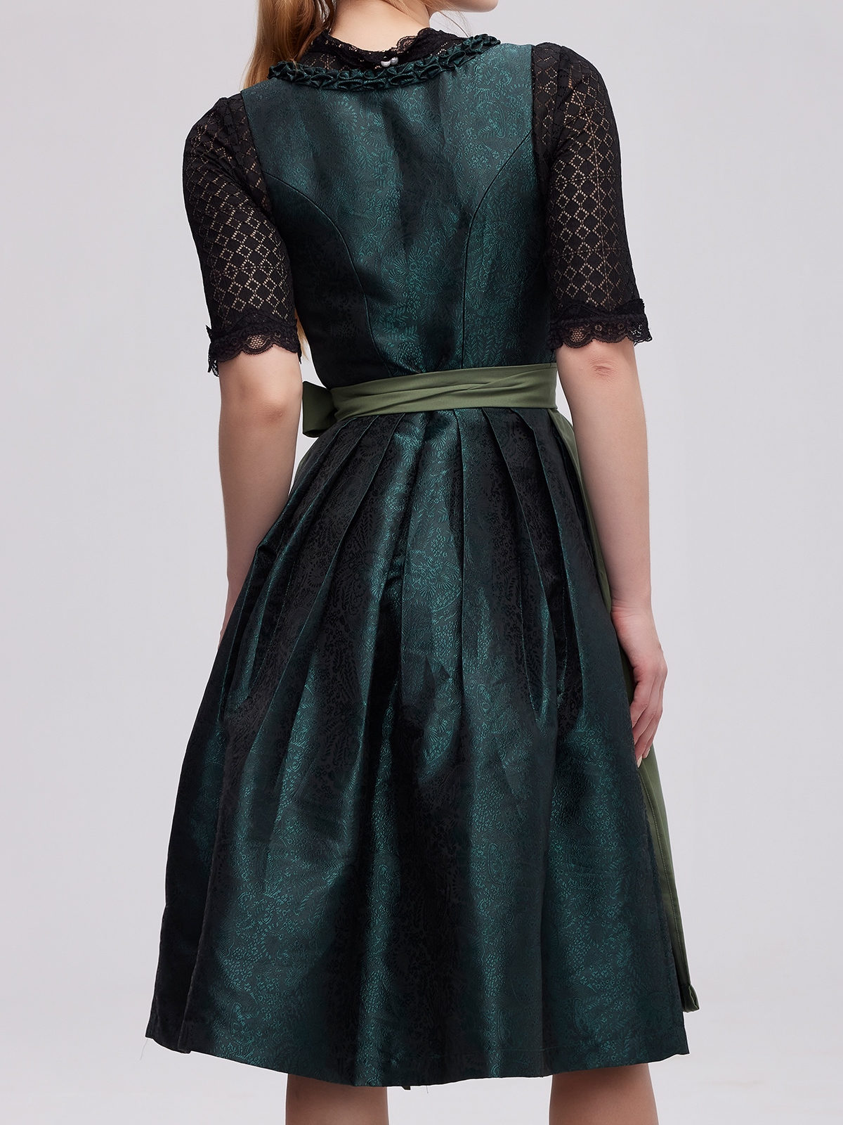 Dirndl Grün mit 70 cm Rocklänge