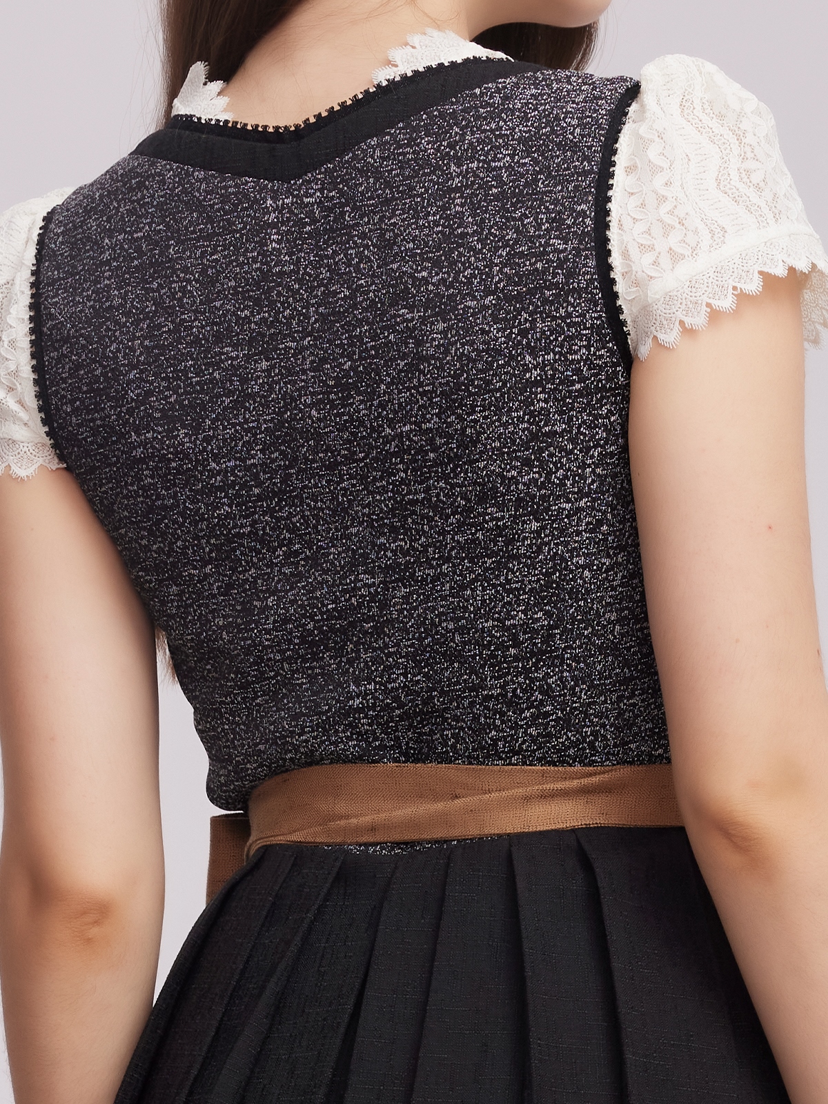 Dirndl in Schwarz – Eleganz pur