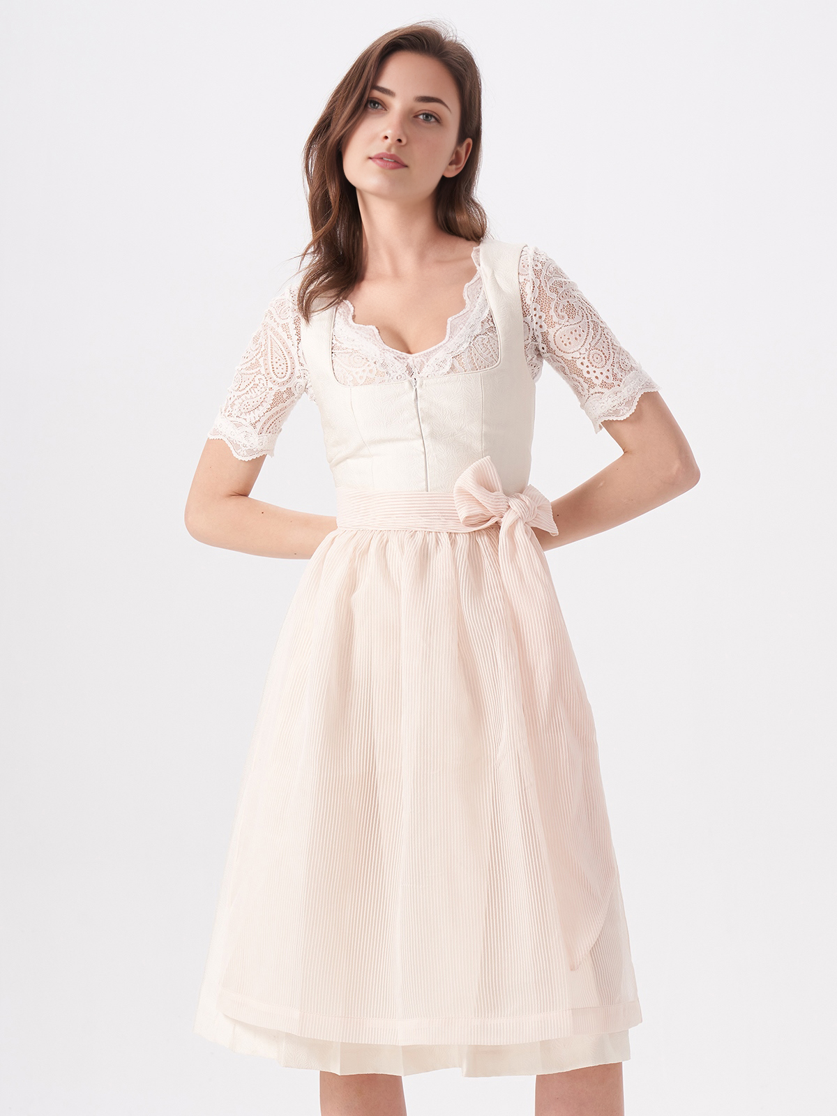 Flieder Dirndl in Beige
