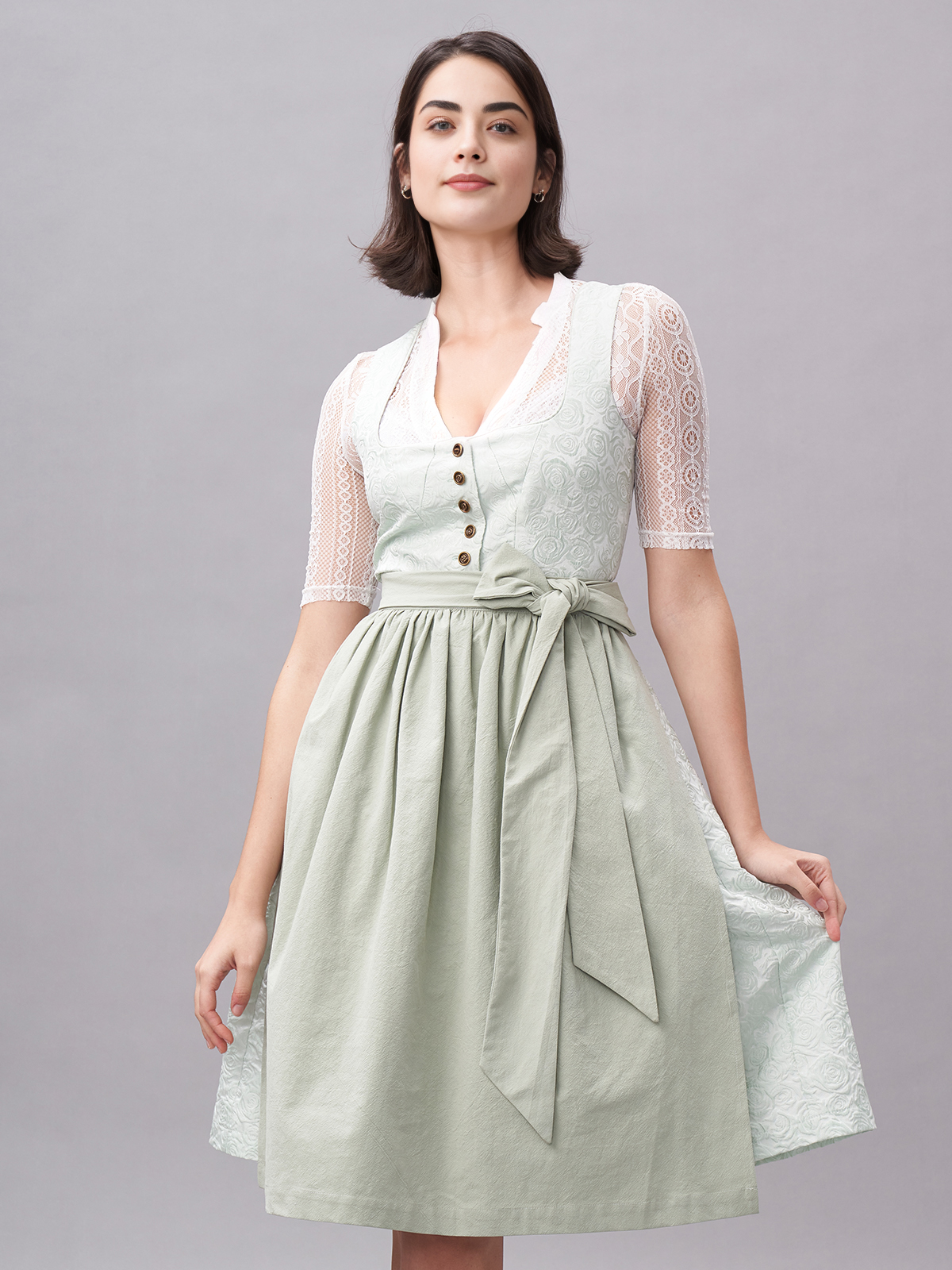 Dirndl in Grün mit schwarzer Bluse
