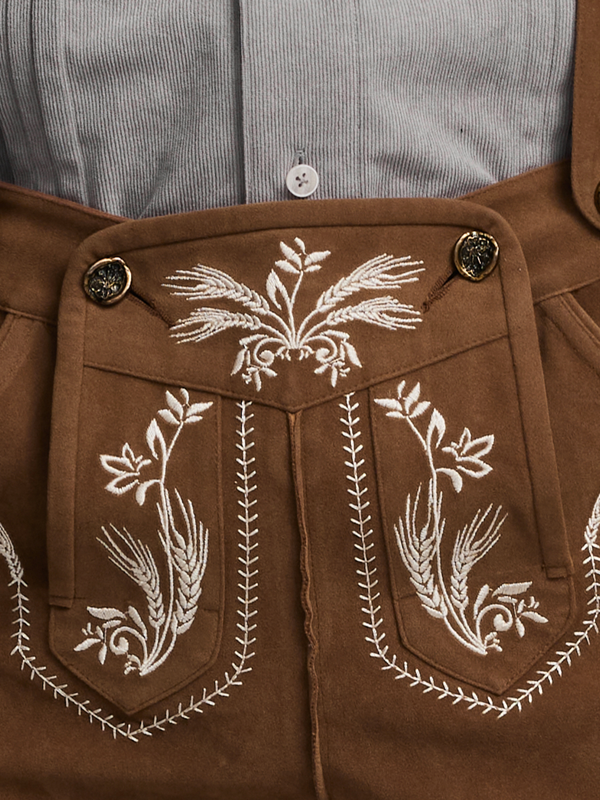 Modernes Dirndl Grün in eleganter Ausführung